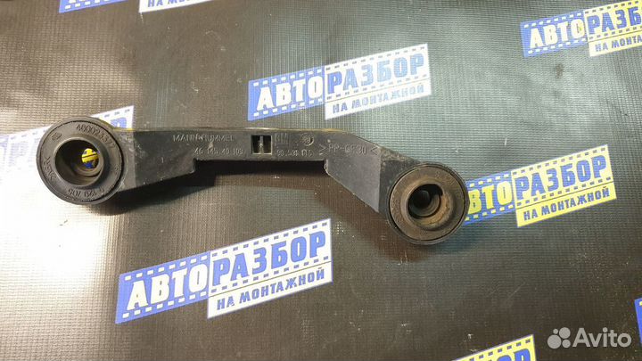 Кронштейн корпуса воздушного фильтра Opel Astra