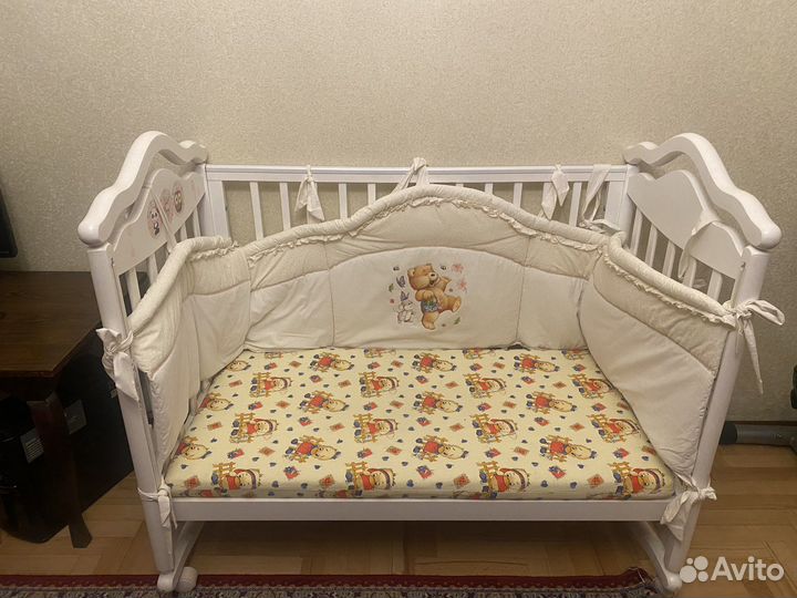 Детская кроватка 120х60 с матрасом и бортиками