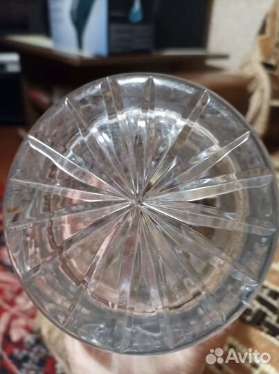 Вазы хрустальные для цветов