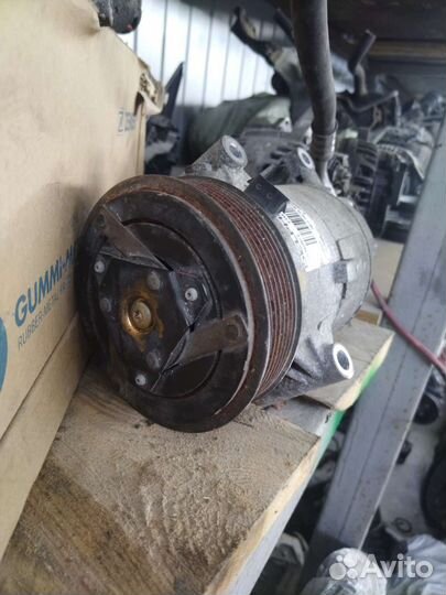 Компрессор кондиционера Renault Megane 2