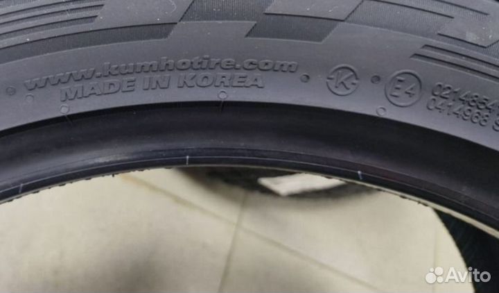 Kumho Ecsta Sport S PS72 285/30 R22 101