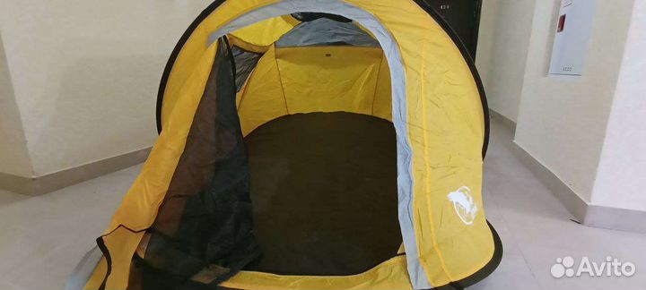 Палатка автоматическая двухместная просторная