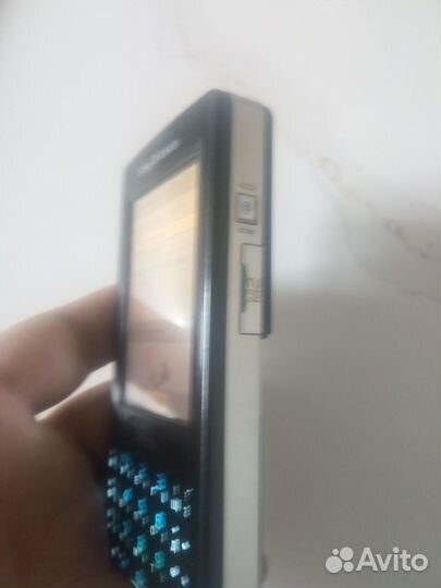 Sony Ericsson M600i