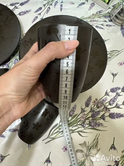 Посуда тарелки кружки