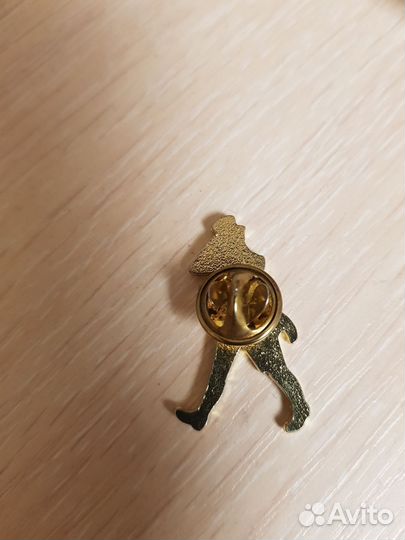 Значок джентльмен в шляпе СССР