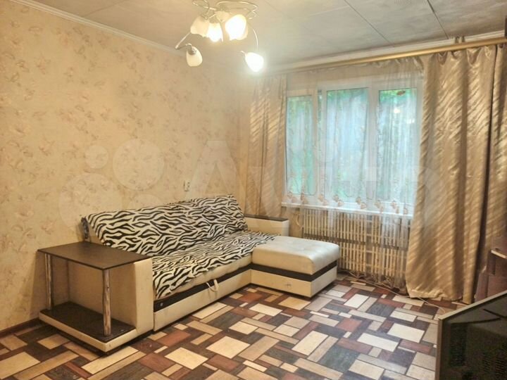 3-к. квартира, 55 м², 1/9 эт.