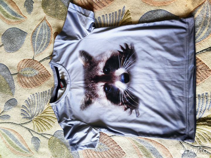 Футболка на мальчика с енотом