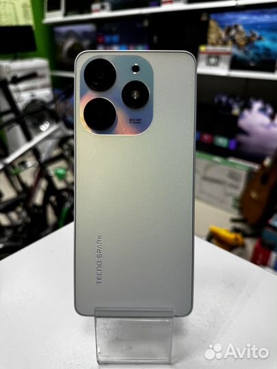 TECNO Spark 10 Pro, 8/128 ГБ