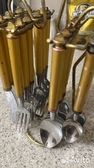 Столовые приборы