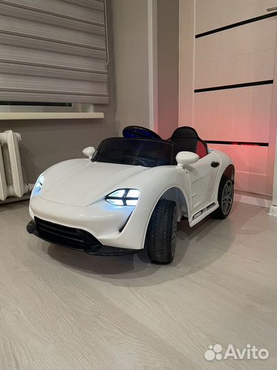 Детский электромобиль