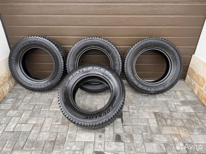 Dunlop SP Winter Ice 01 265/65 R17 112T