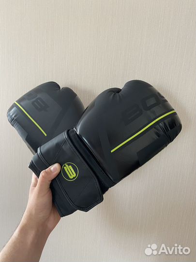 Боксерские перчатки 14 oz