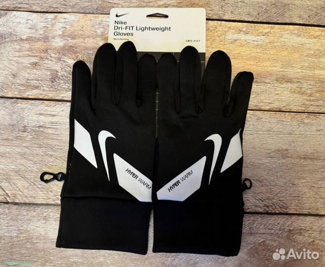 Перчатки Nike HyperWarm