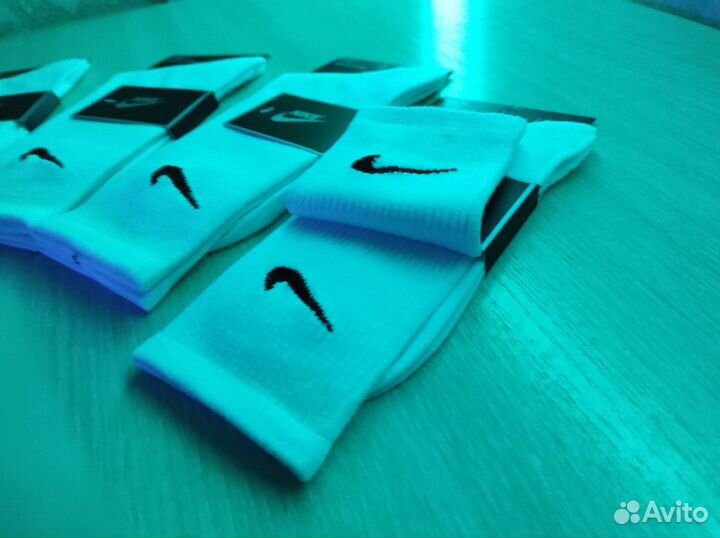 Белые носки nike