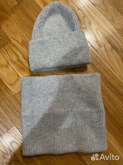 Комплект шапка и снуд женский