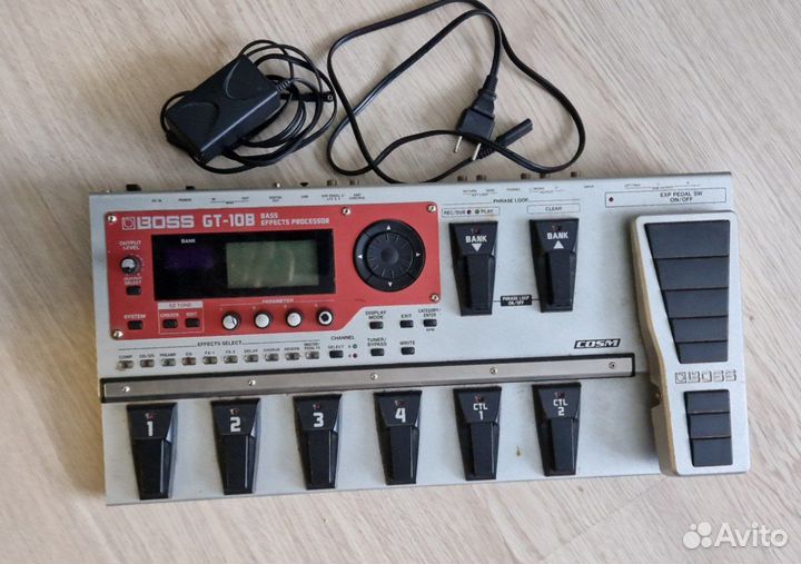 Басовый процессор эффектов boss