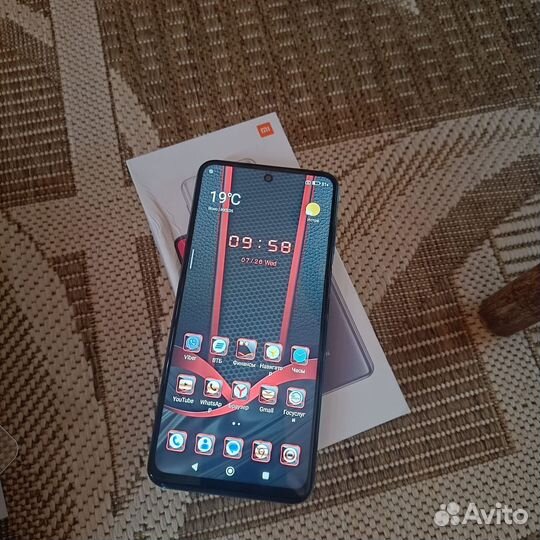 Телефон Xiaomi Redmi note 9 pro
