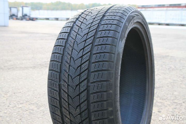 Roadmarch Winter XPro 888 285/50 R20