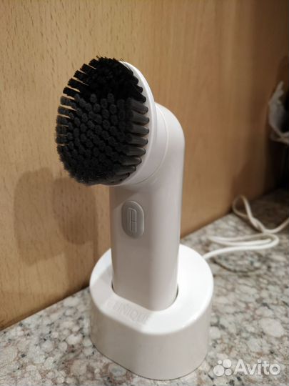 Щетка для лица Clinique Sonic System