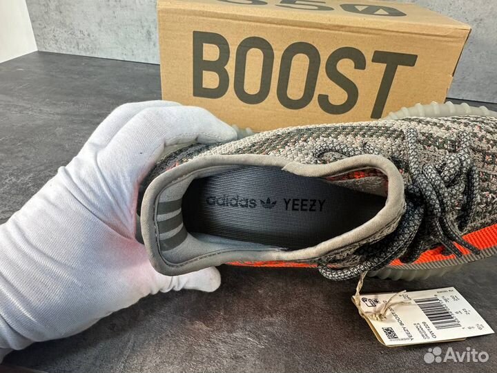 Кроссовки Adidas Yeezy Boost 350 V2 Beluga Reflect