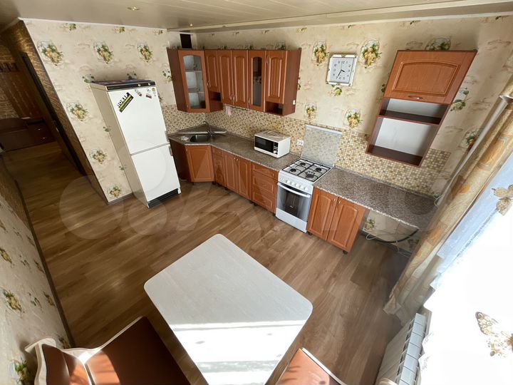 2-к. квартира, 63 м², 1/5 эт.