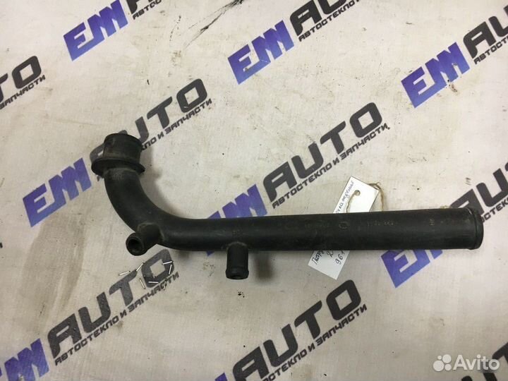 Патрубок системы охлаждения Дэу Нексия