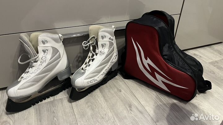 Коньки фигурные 37 размер