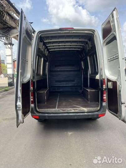 Mercedes-Benz Sprinter цельнометаллический, 2011