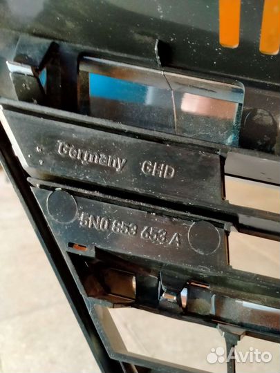 Решетка радиатора volkswagen tiguan 1