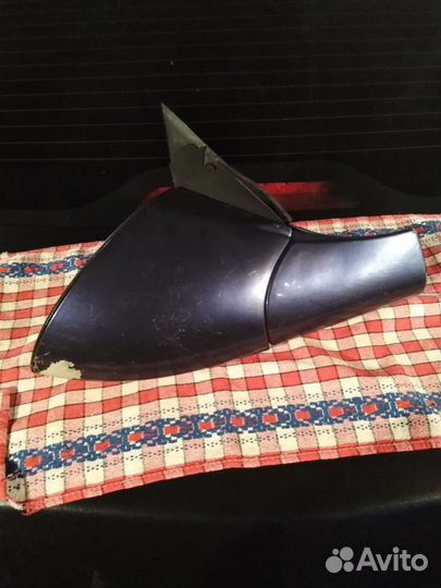 Зеркало заднего вида