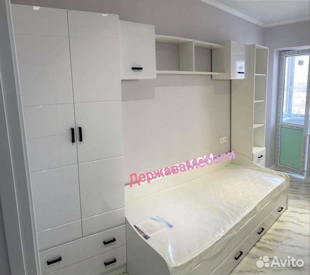 Спальный гарнитур