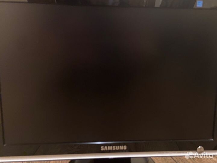 Монитор Samsung
