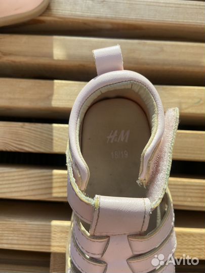 Сандалии для девочки