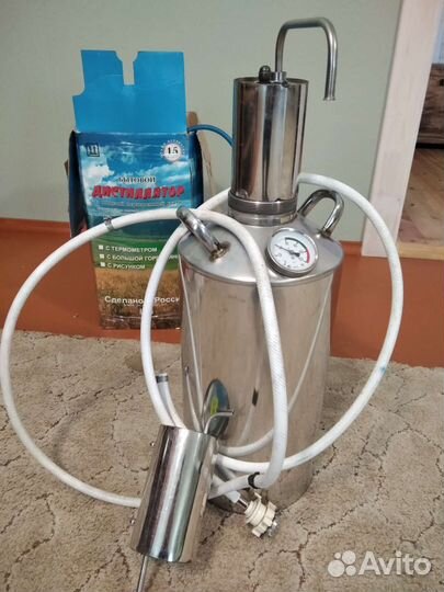 Дистиллятор бытовой, самогонный аппарат