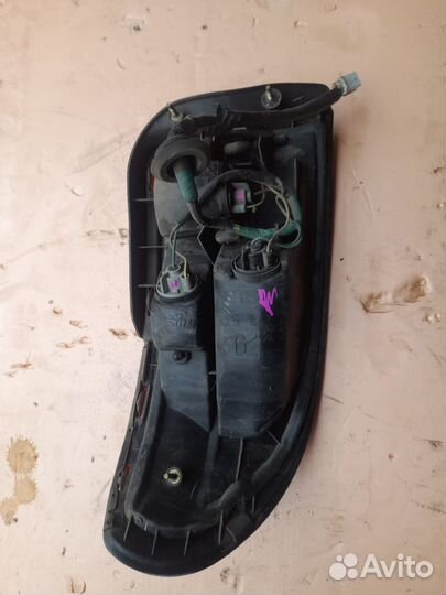 Фонари задние toyota carina