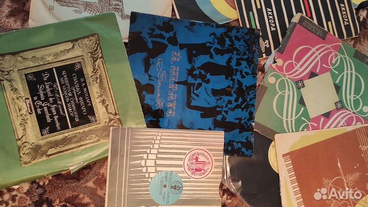 Коллекция старинных пластинок классической музыкой