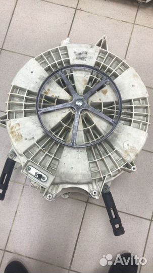 Бак стиральной машины Indesit, выполнен капремонт