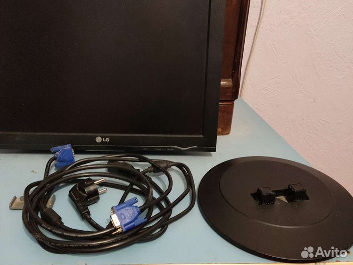 Монитор LG