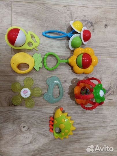 Прорезыватели и погремушки