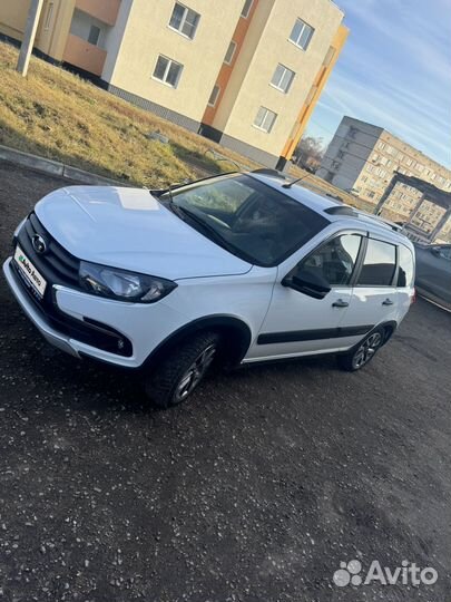 ВАЗ Granta Cross 1.6 МТ, 2023, 61 602 км