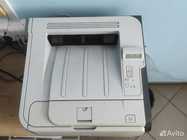 Принтер HP 2055