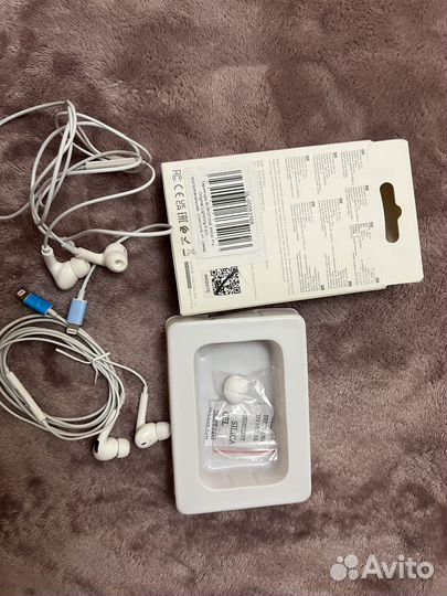 Наушники apple