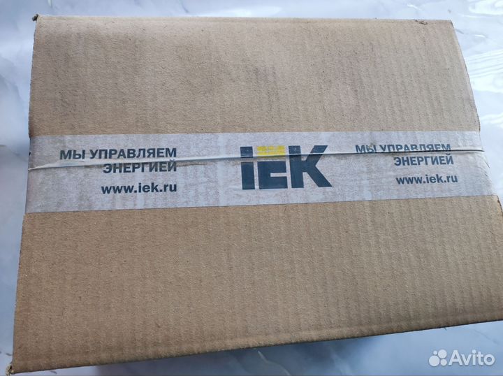 Щит распределительный навесной