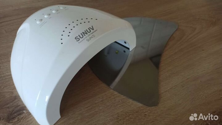 Лампа для ногтей