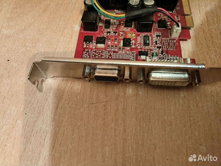 Видеокарта GeForce GT 220 1 Гб 128 бит