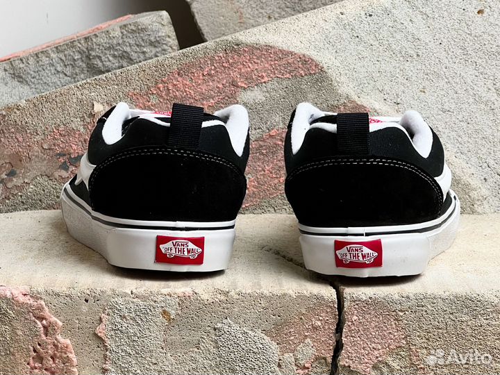 Vans Knu Skool Black White