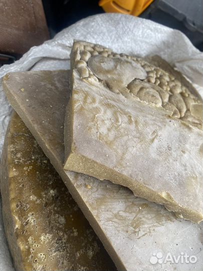 Воск пчелиный