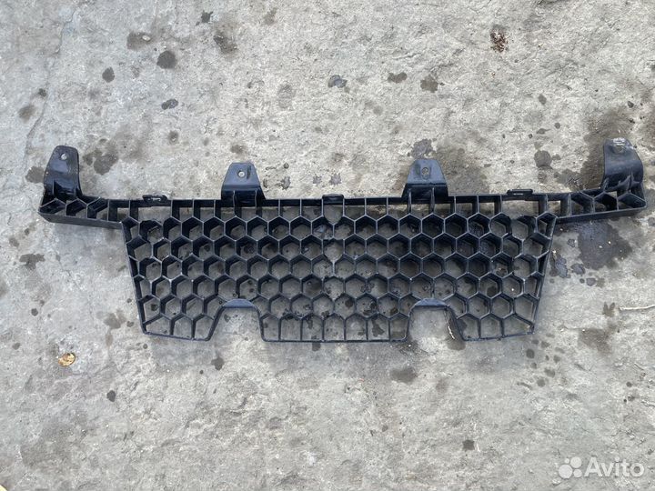 Усилитель переднего бампера LADA Vesta FR