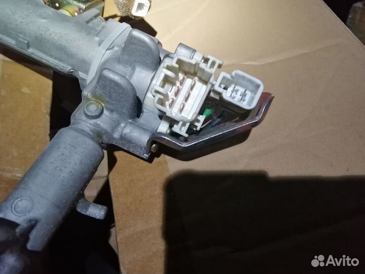 Замок зажигания Toyota Mark 2 110 кузов