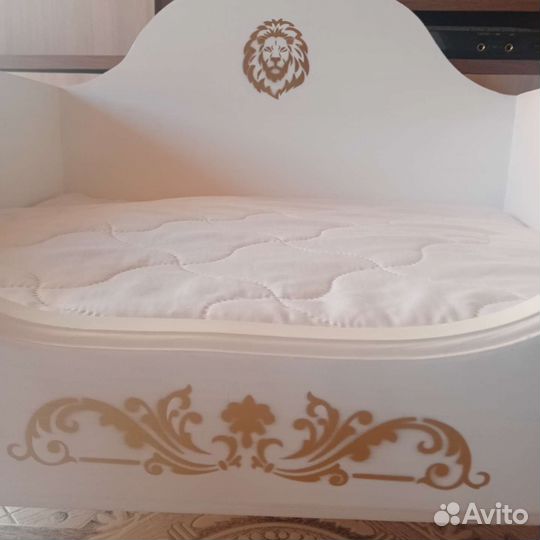 Лежанка для кошек и собак